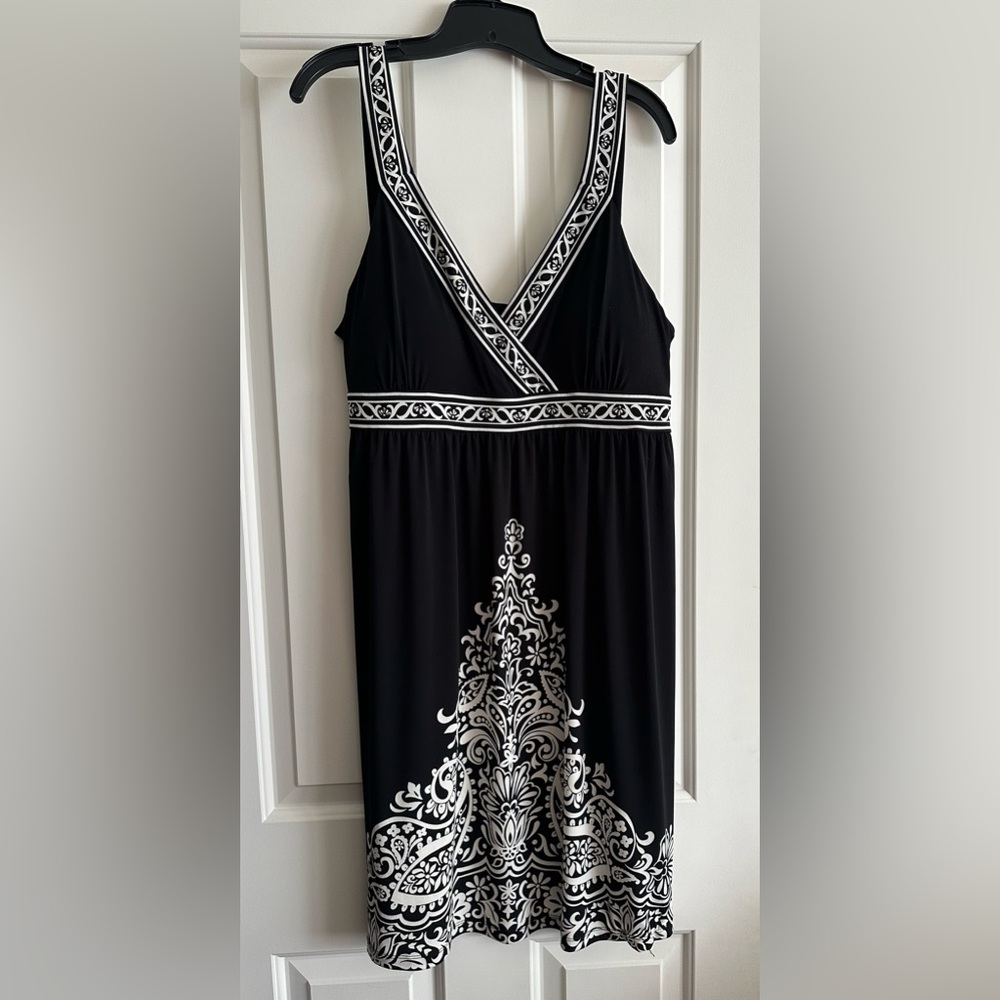 Apt. 9 Black White Cocktail Dressy Sundress with silver decor Great Condition XL
